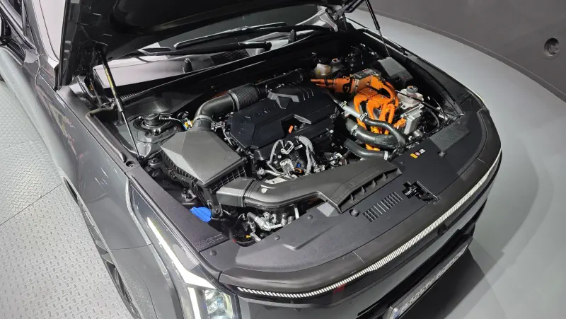 Kia K8