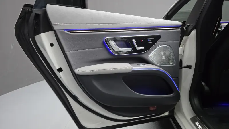 Mercedes-Benz EQS