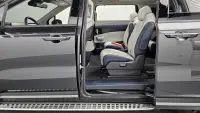 Купить Kia Carnival Gyeongnam из Кореи, превью 11