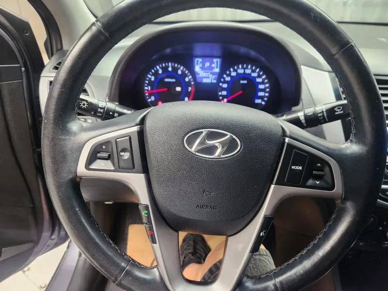 Hyundai Accent
