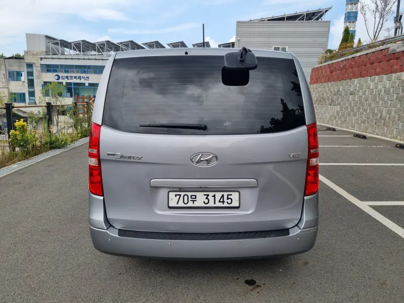 Hyundai Grand Starex