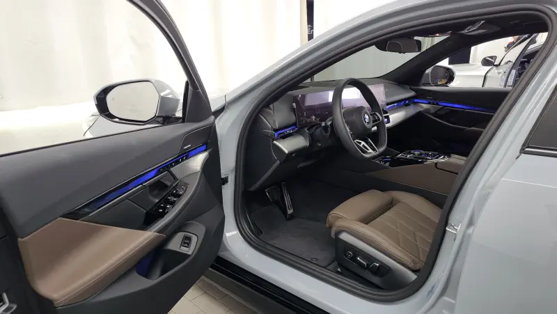 BMW 5-Series
