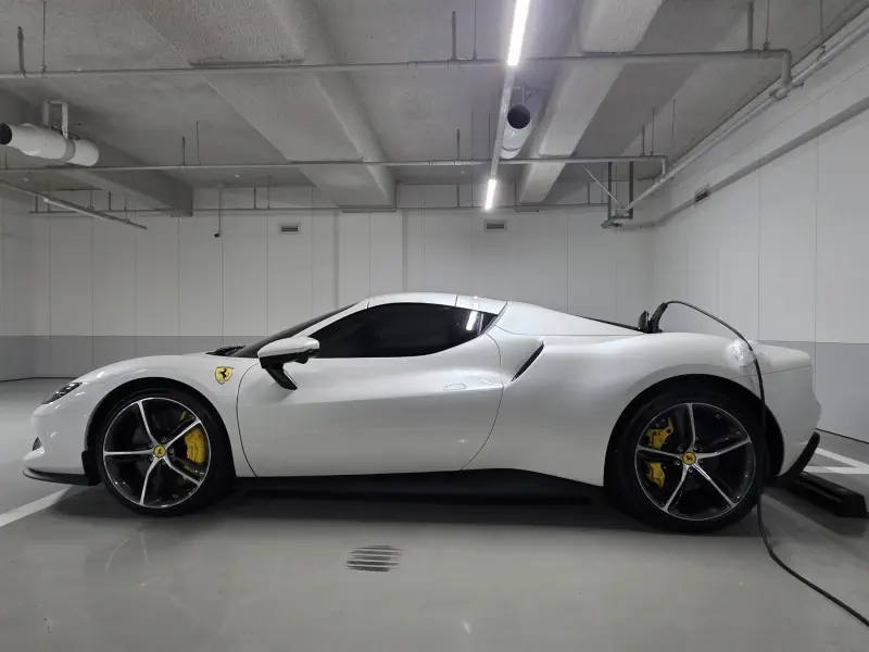 Ferrari 296