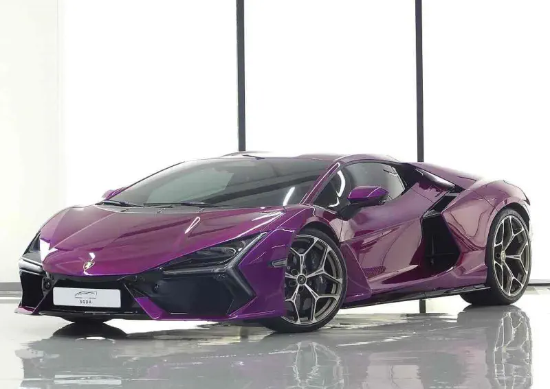 Lamborghini Revuelto