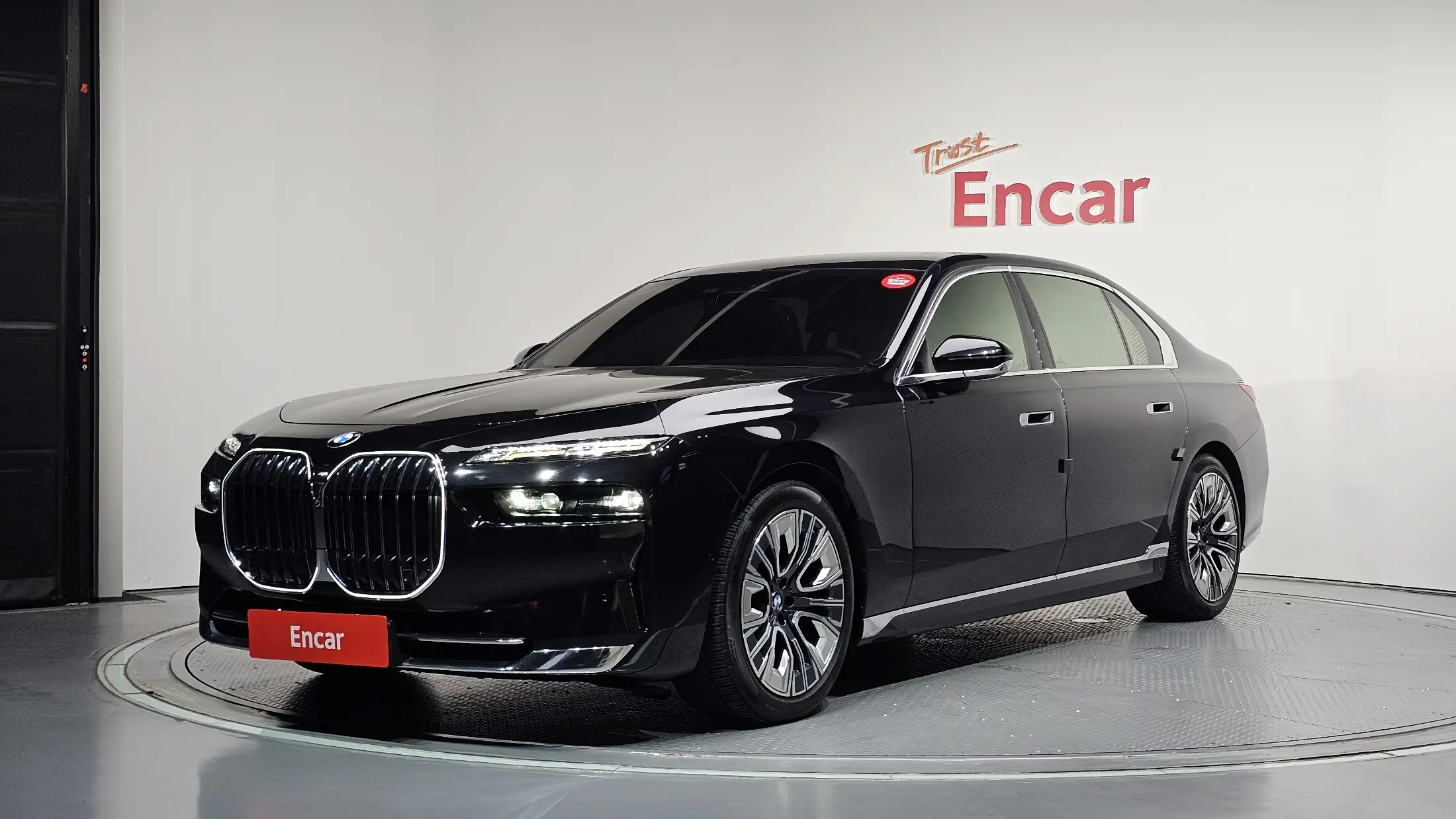BMW 7-Series 2023