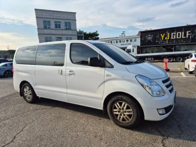 Hyundai Grand Starex