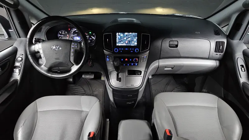 Hyundai Grand Starex