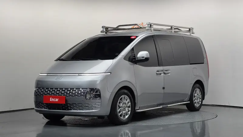 Hyundai Staria