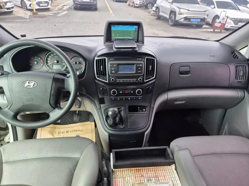 Hyundai Grand Starex
