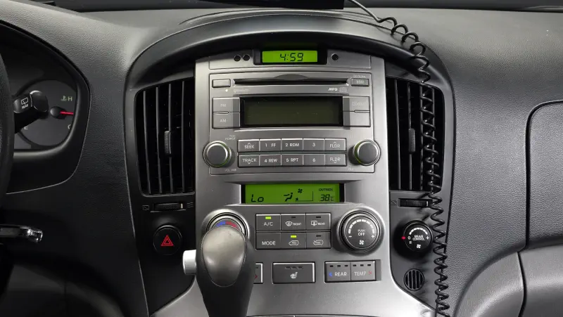Hyundai Grand Starex