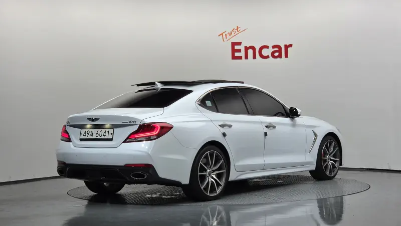 Genesis G70