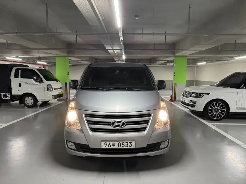 Hyundai Grand Starex