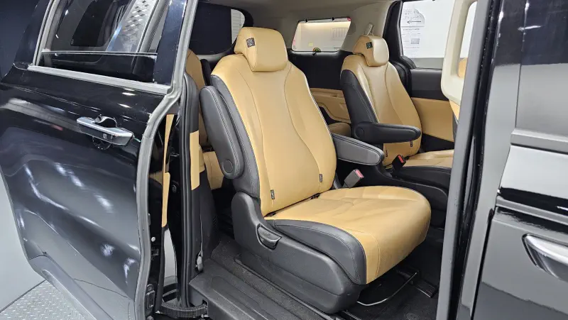 Купить Kia Carnival Gyeongnam из Кореи