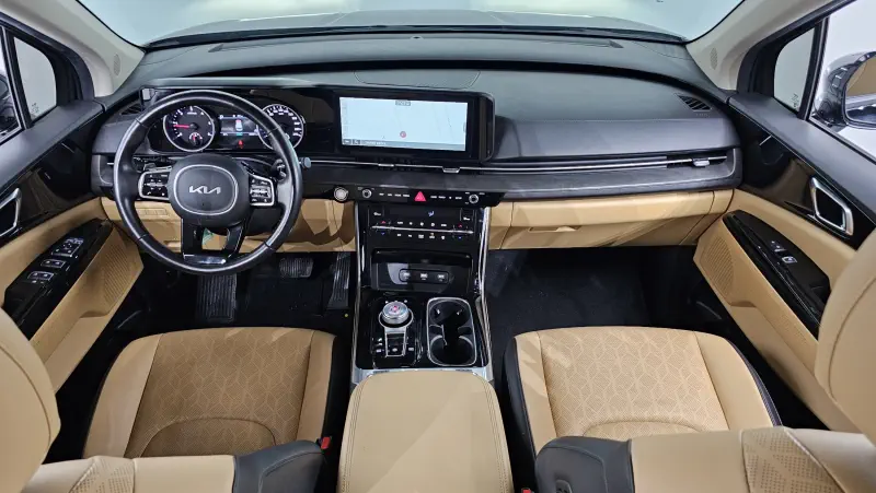 Купить Kia Carnival Gyeongnam из Кореи