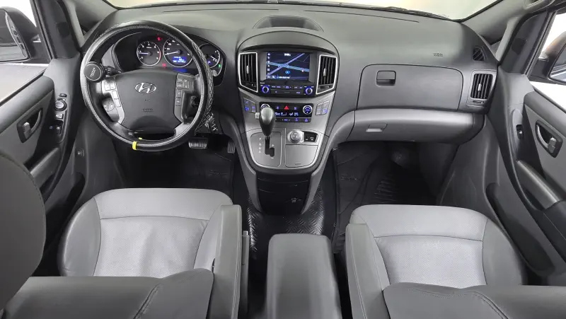 Hyundai Grand Starex