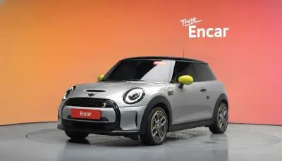 Mini Hatch 2023, 48 938 км — купить с аукциона Кореи