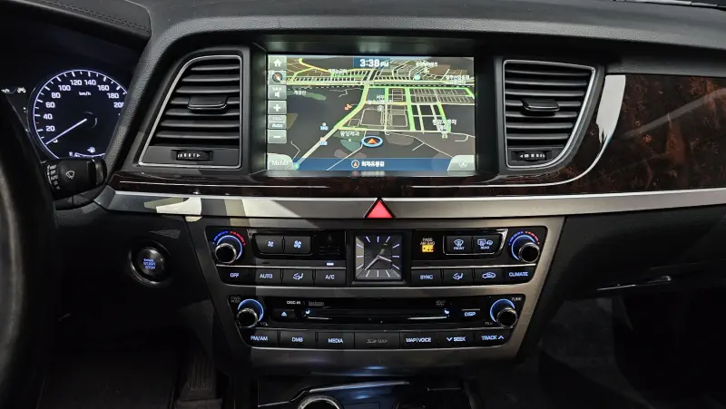 Hyundai Genesis