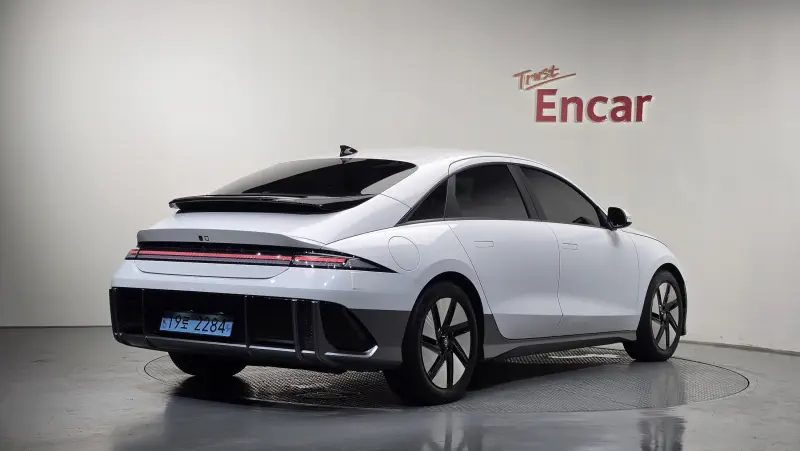 Hyundai Ioniq 6