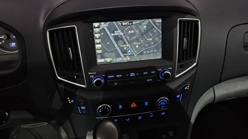 Hyundai Grand Starex
