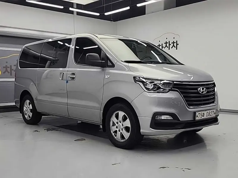 Hyundai Grand Starex