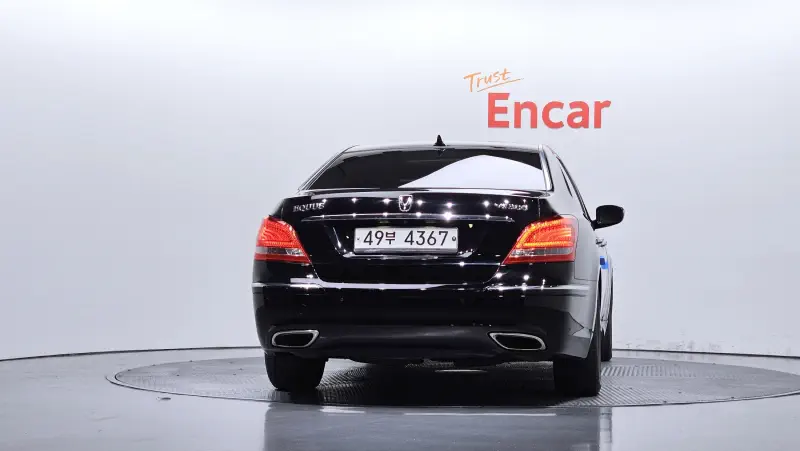 Hyundai Equus