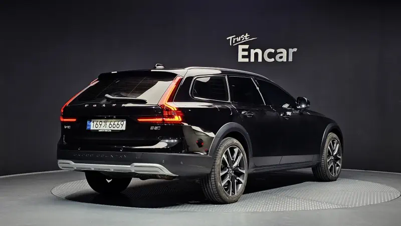 Volvo V90