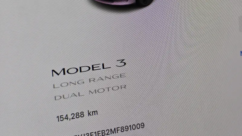 Tesla MODEL 3