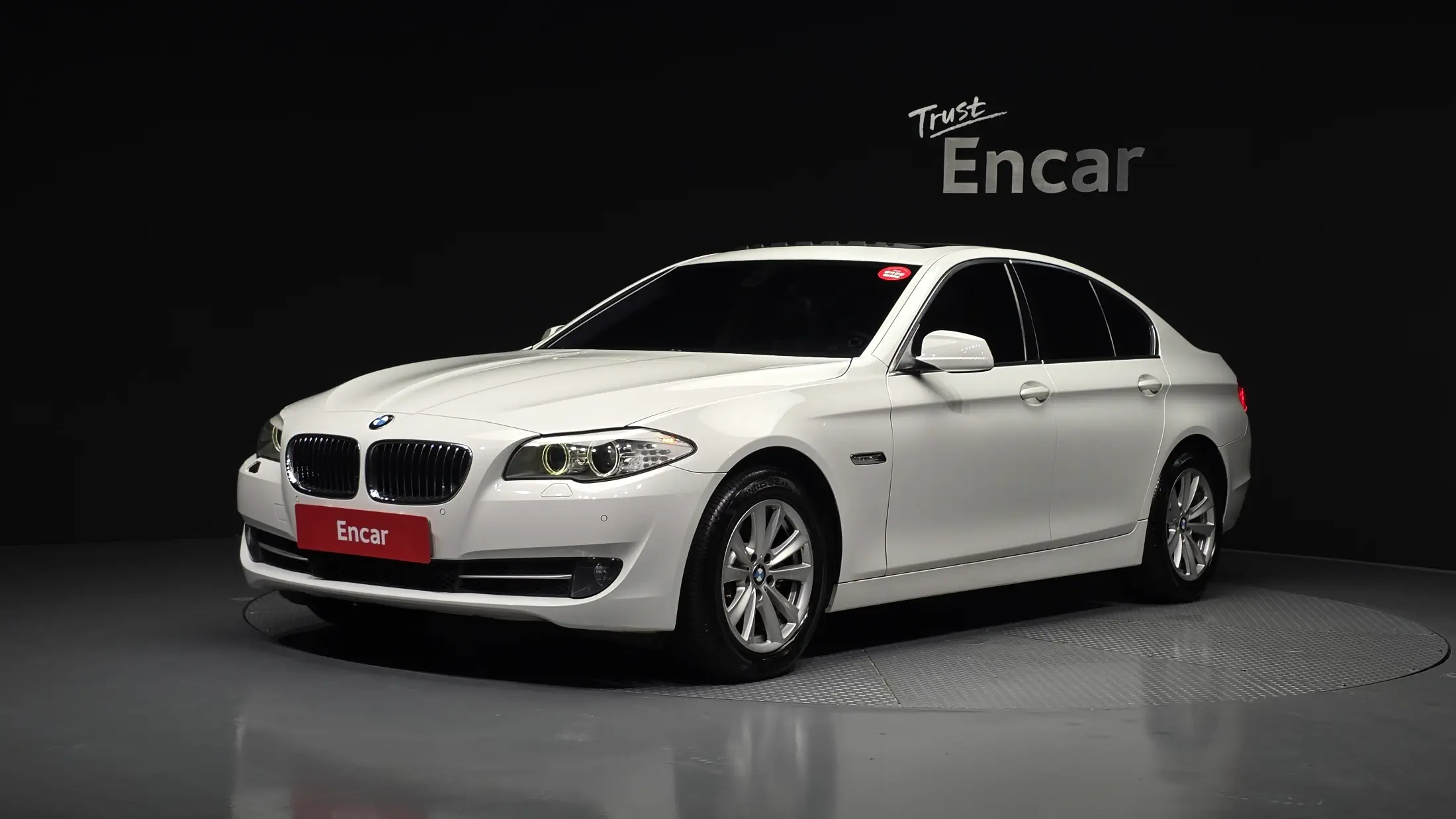 BMW 5-Series 2011