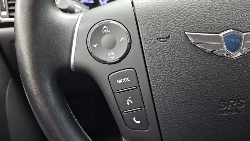 Купить Hyundai Genesis Busan из Кореи