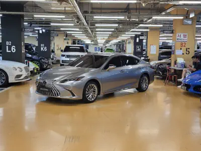 Lexus ES300h