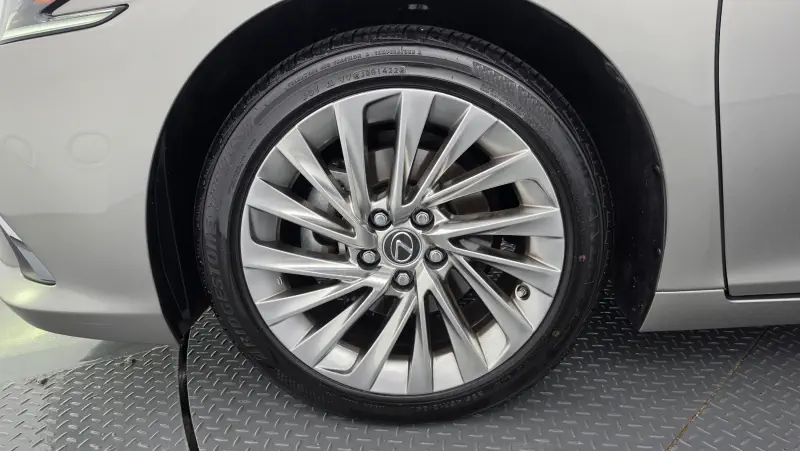 Lexus ES300h