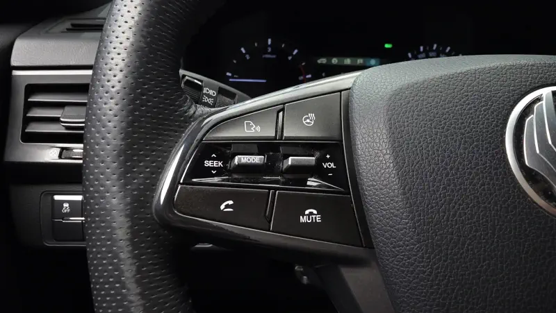 Купить SsangYong Rexton Sports Khan Busan из Кореи