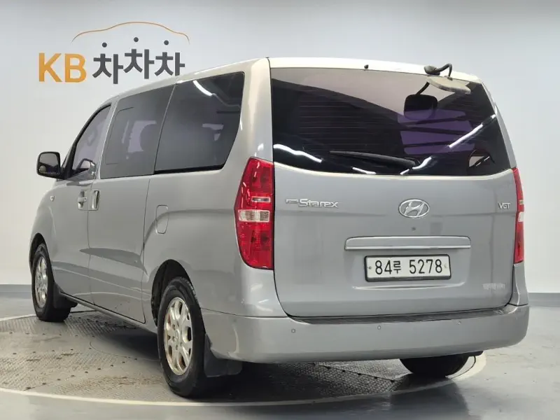 Hyundai Grand Starex