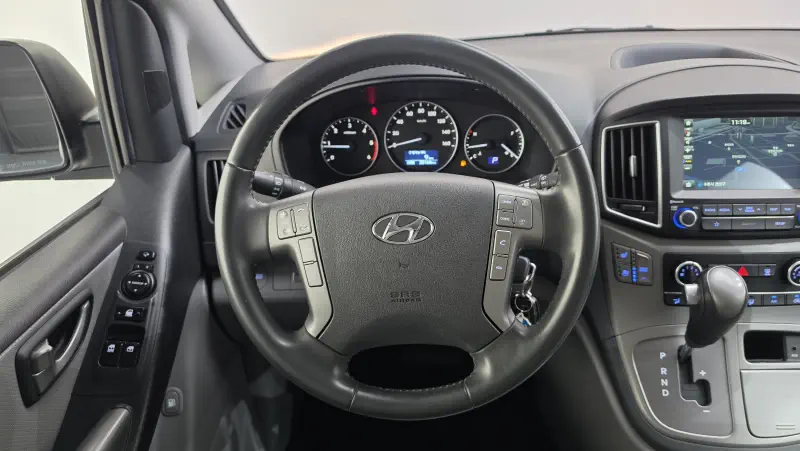 Hyundai Grand Starex