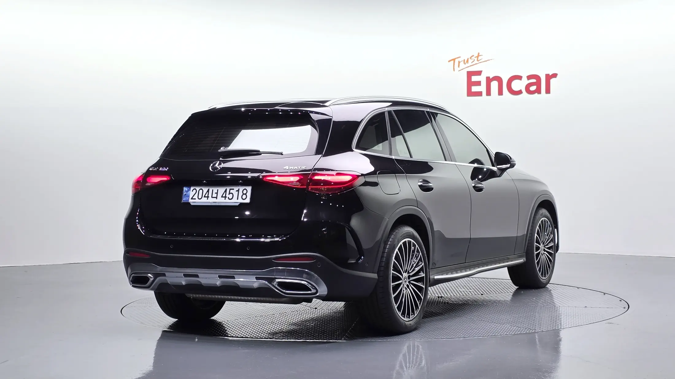 Mercedes-Benz GLC-Class 2023