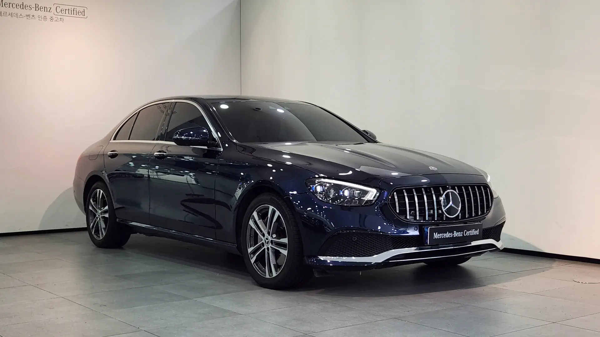 Mercedes-Benz E-Class 2022