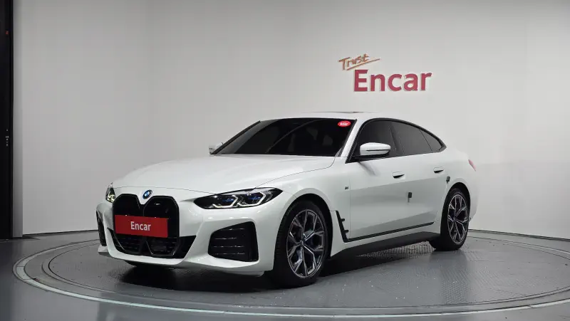 BMW i4