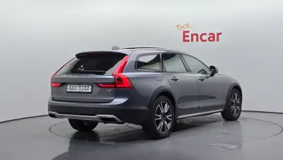 Volvo V90