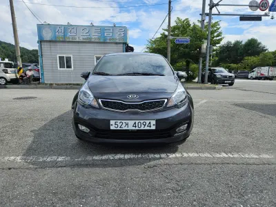 Kia pride