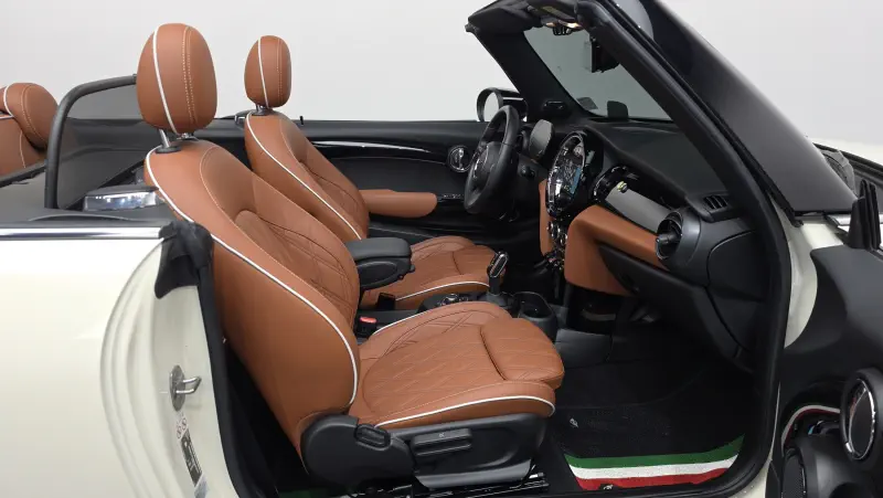 MINI Cabrio