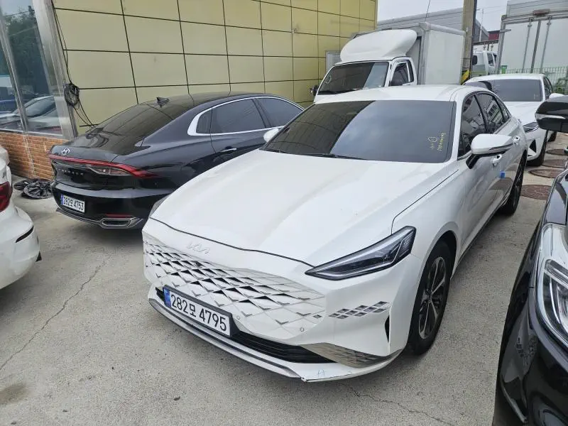 Kia K8