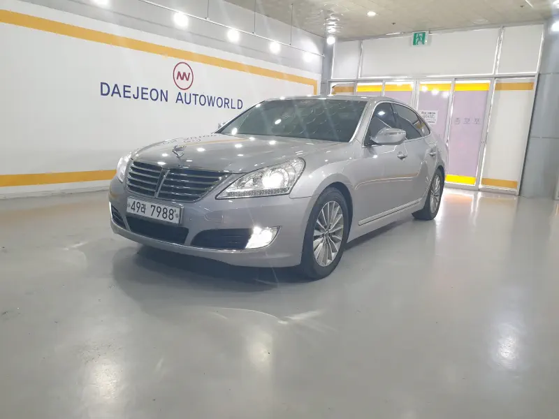 Hyundai Equus