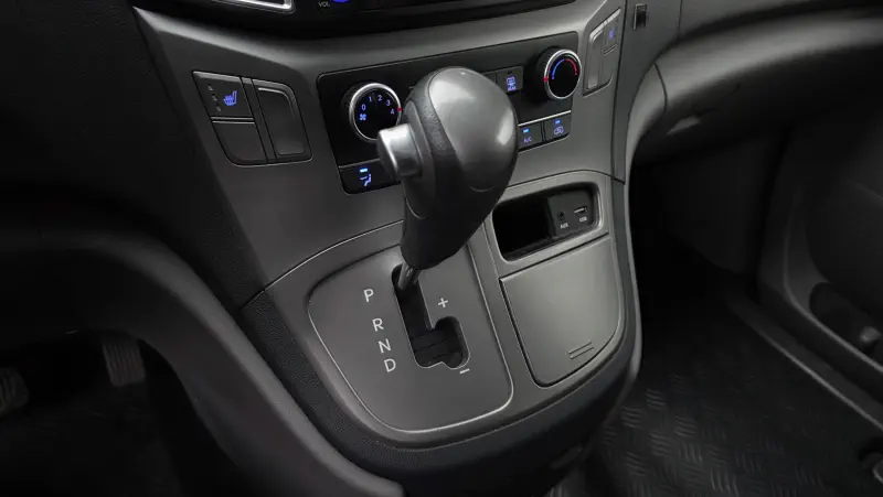 Hyundai Grand Starex