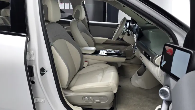 Genesis GV60