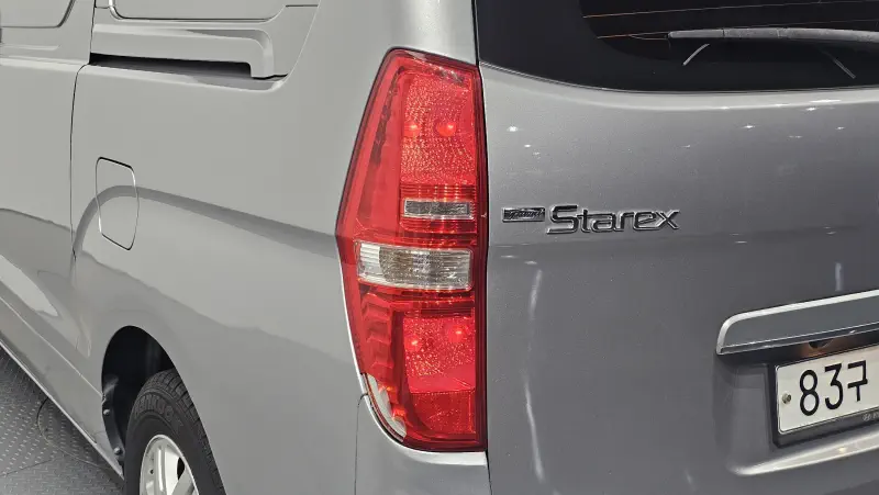 Hyundai Grand Starex