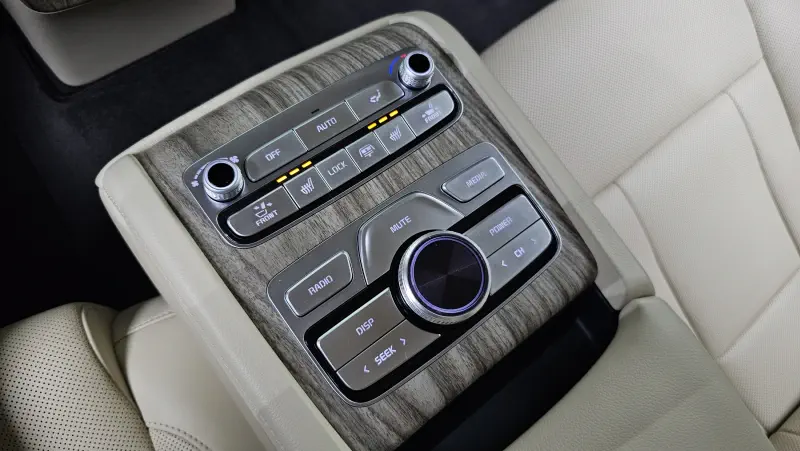 Kia K9