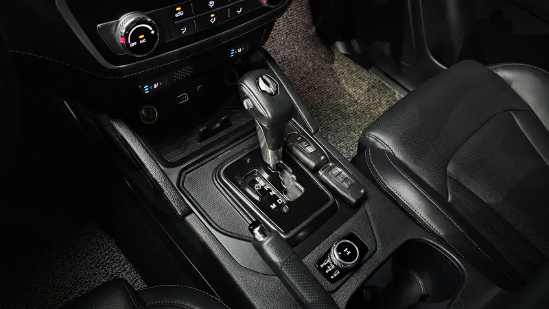 SsangYong Rexton Sports