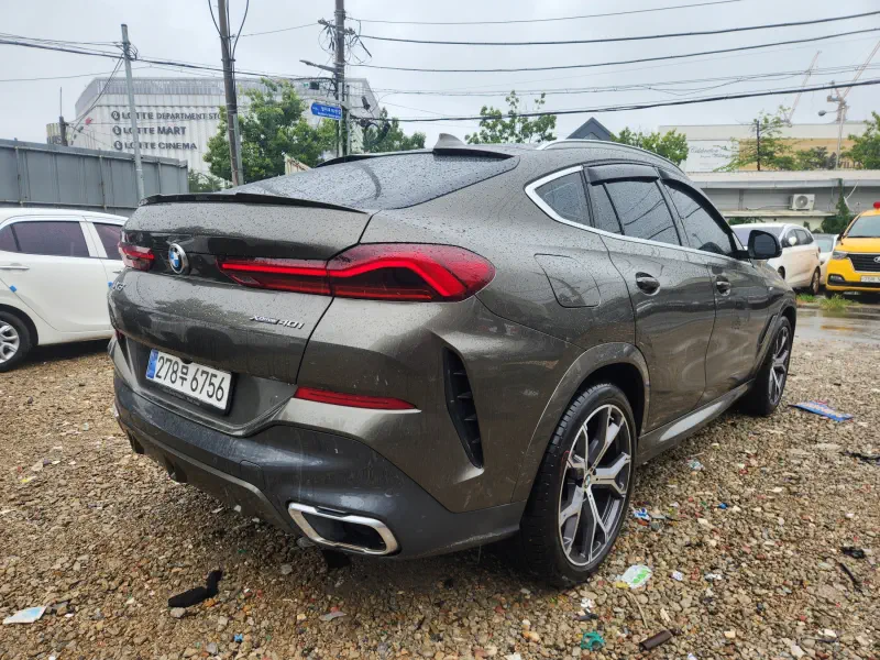 BMW X6