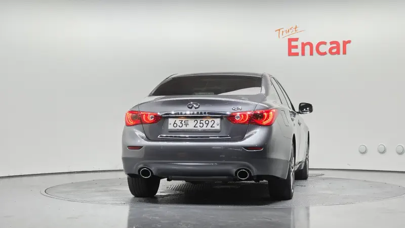 Infiniti Q50