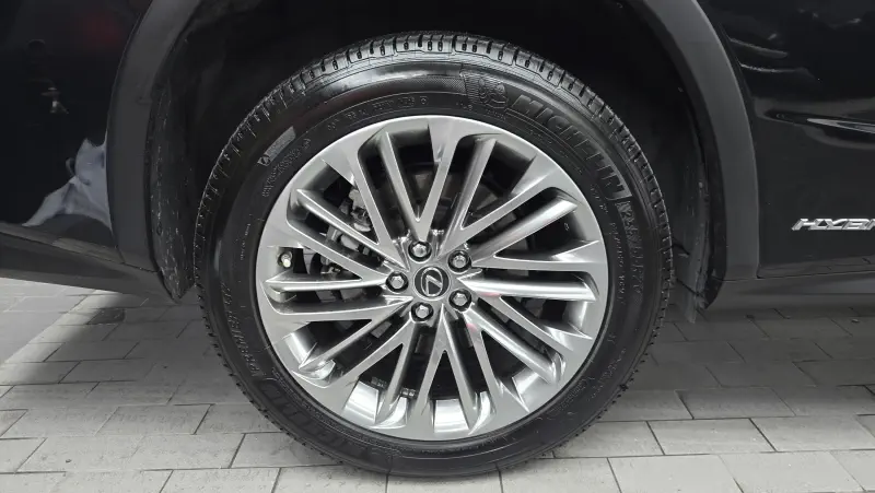 Lexus RX450hL